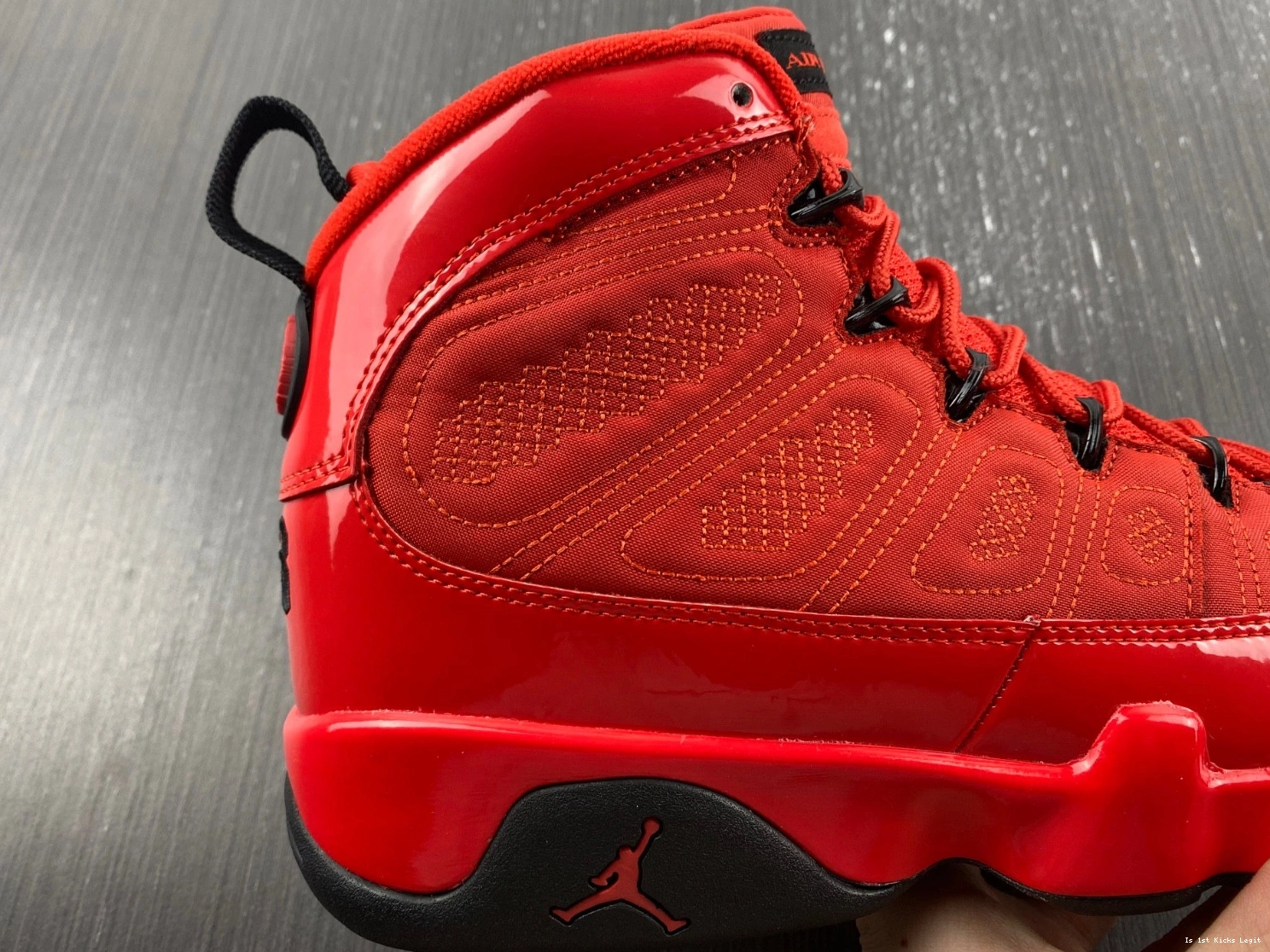 Jordan  CT8019-600 'Chile 9 Air Red' 0224